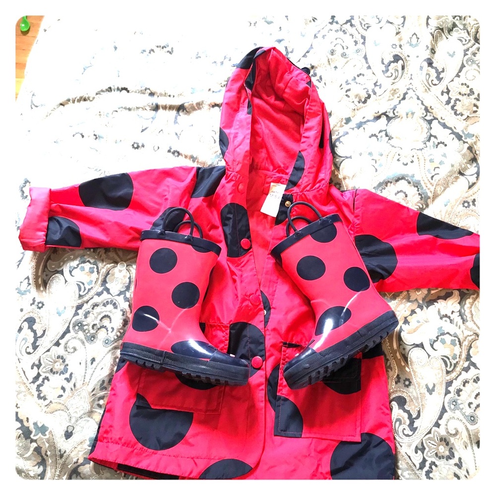 Carter’s raincoat